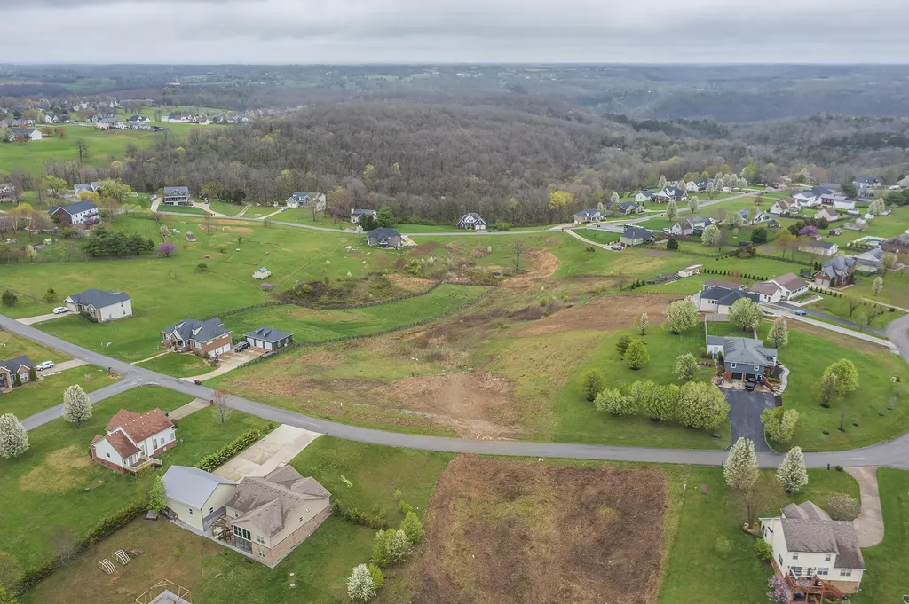 254 River Run Drive Lancaster KY 40444