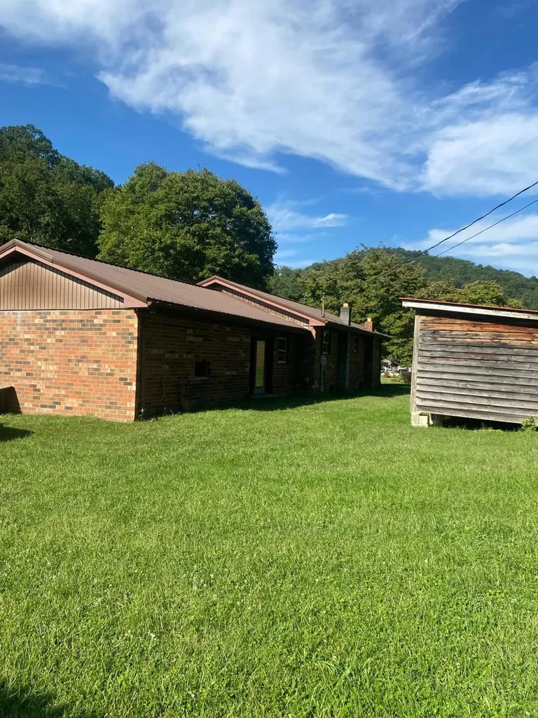 9010 Highway 421 Manchester KY 40962