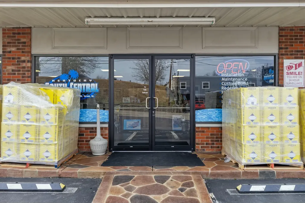 256 E Main Street Mt Vernon KY 40456