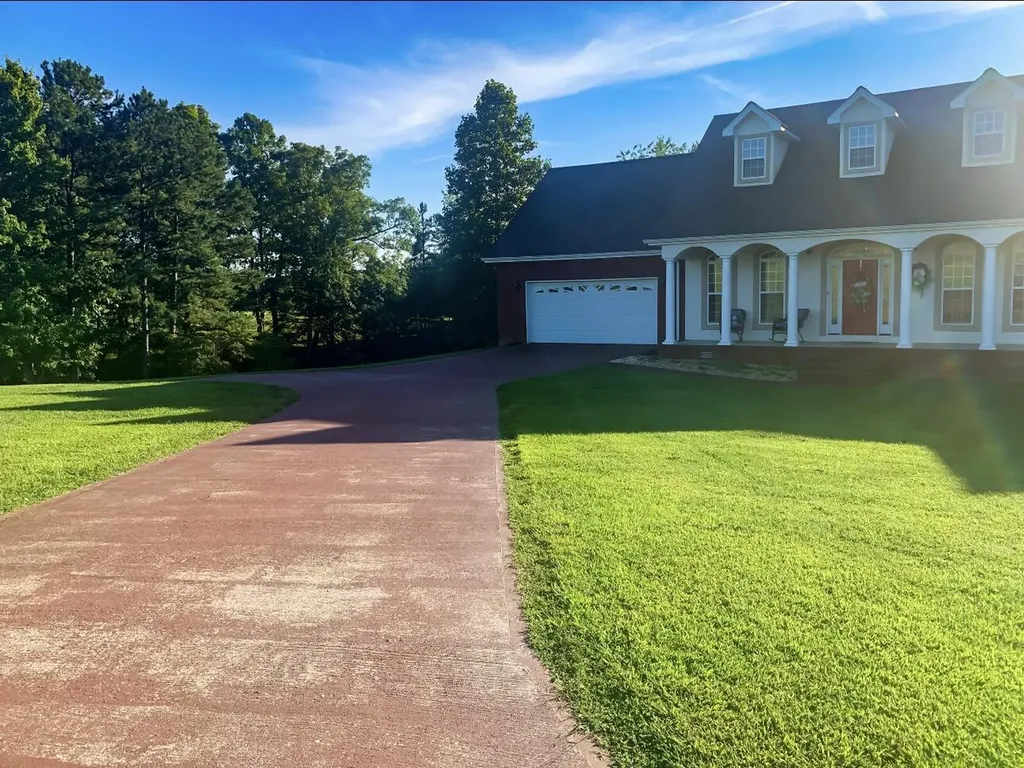 192 Pond View Drive Strunk KY 42649