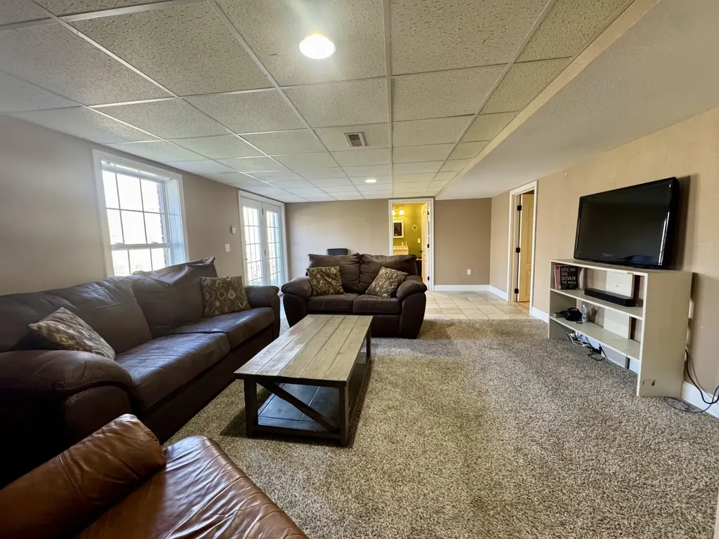 192 Pond View Drive Strunk KY 42649