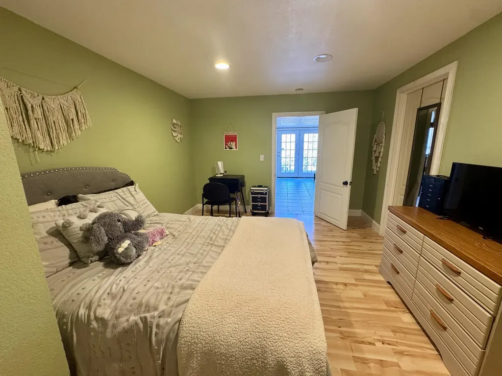 192 Pond View Drive Strunk KY 42649