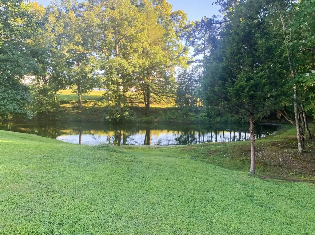 192 Pond View Drive Strunk KY 42649