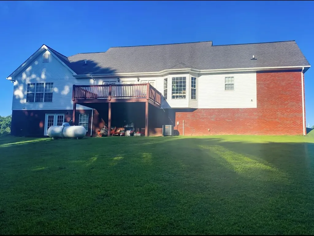 192 Pond View Drive Strunk KY 42649