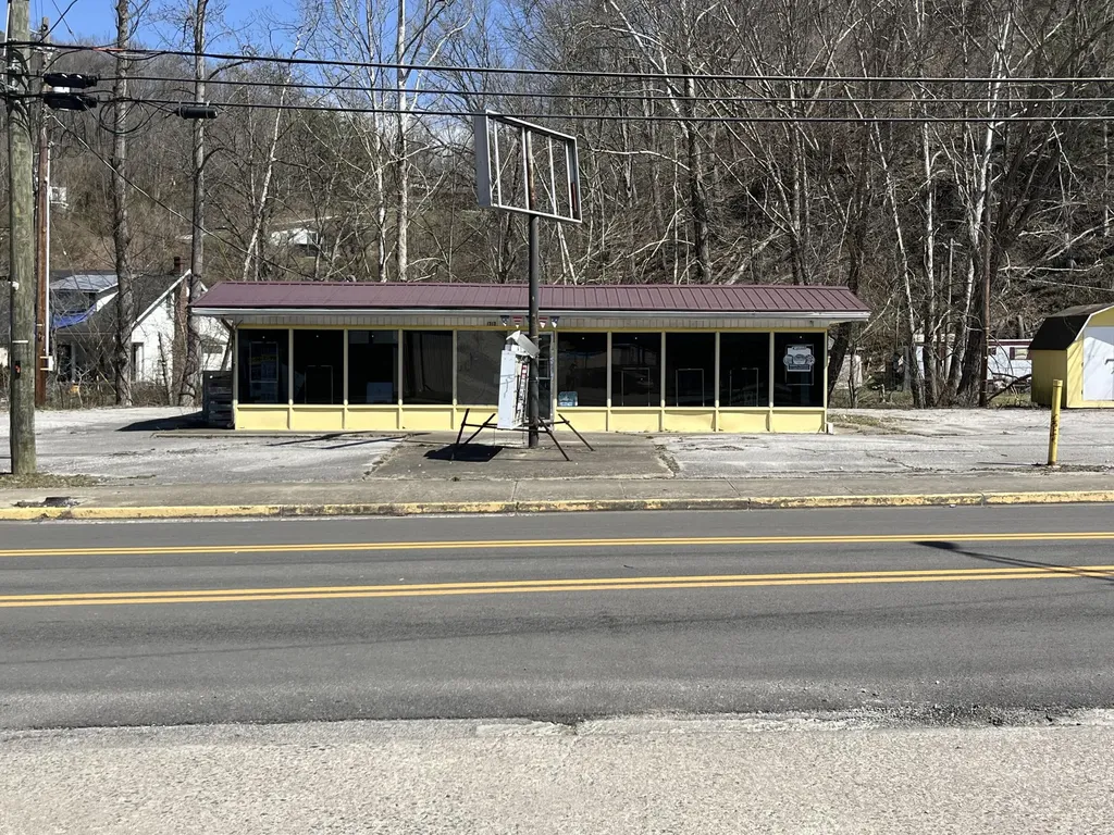 1313 E Main Street Cumberland KY 40823