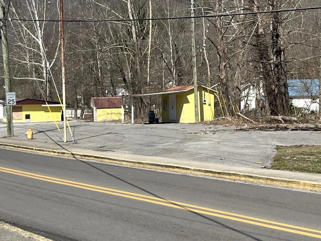 1313 E Main Street Cumberland KY 40823