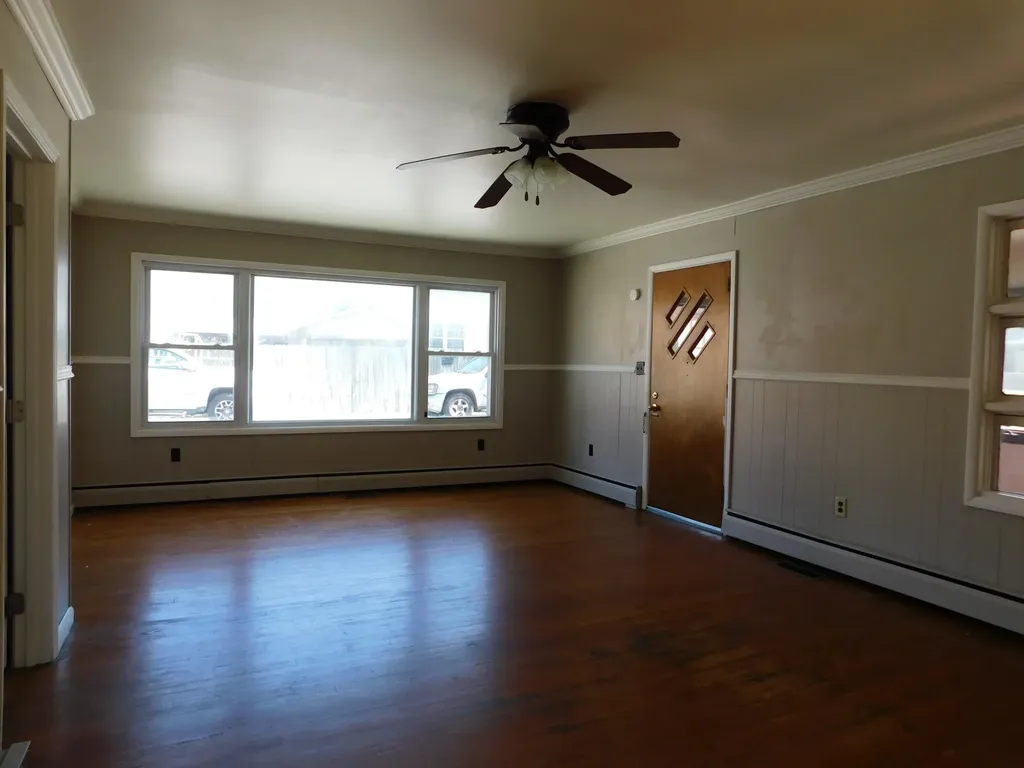 101 Dizney Evarts KY 40828