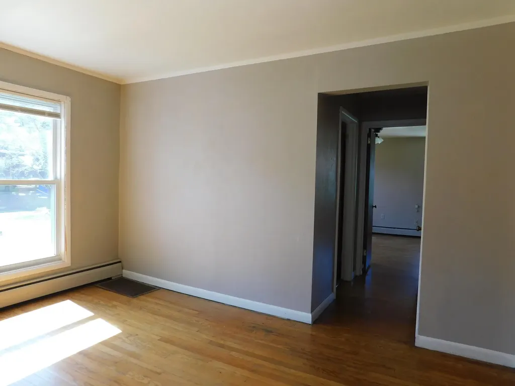 101 Dizney Evarts KY 40828