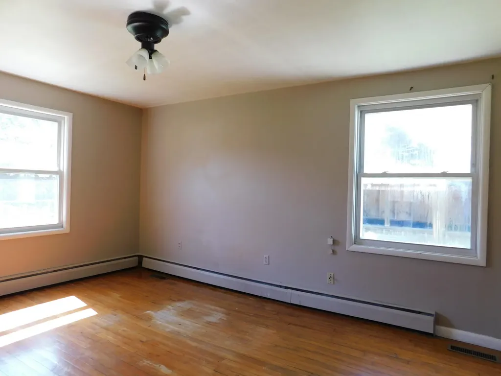101 Dizney Evarts KY 40828