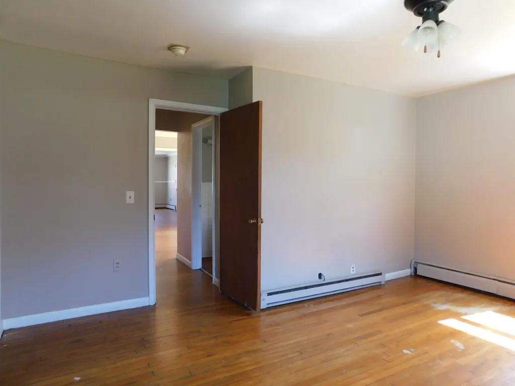 101 Dizney Evarts KY 40828