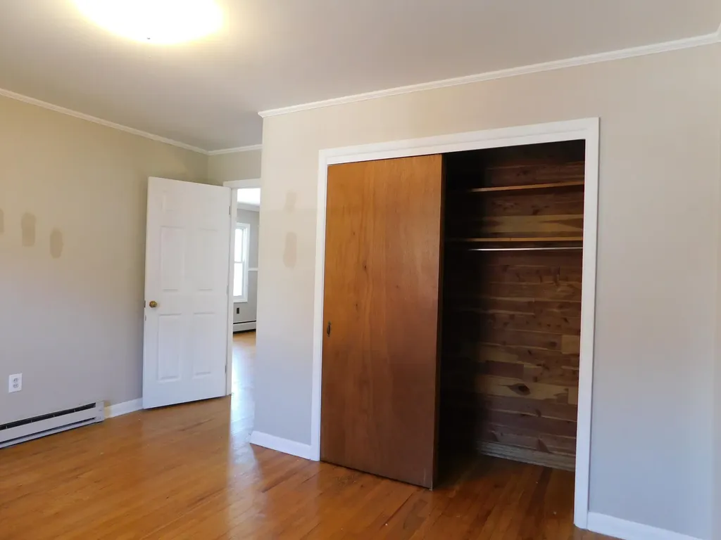 101 Dizney Evarts KY 40828