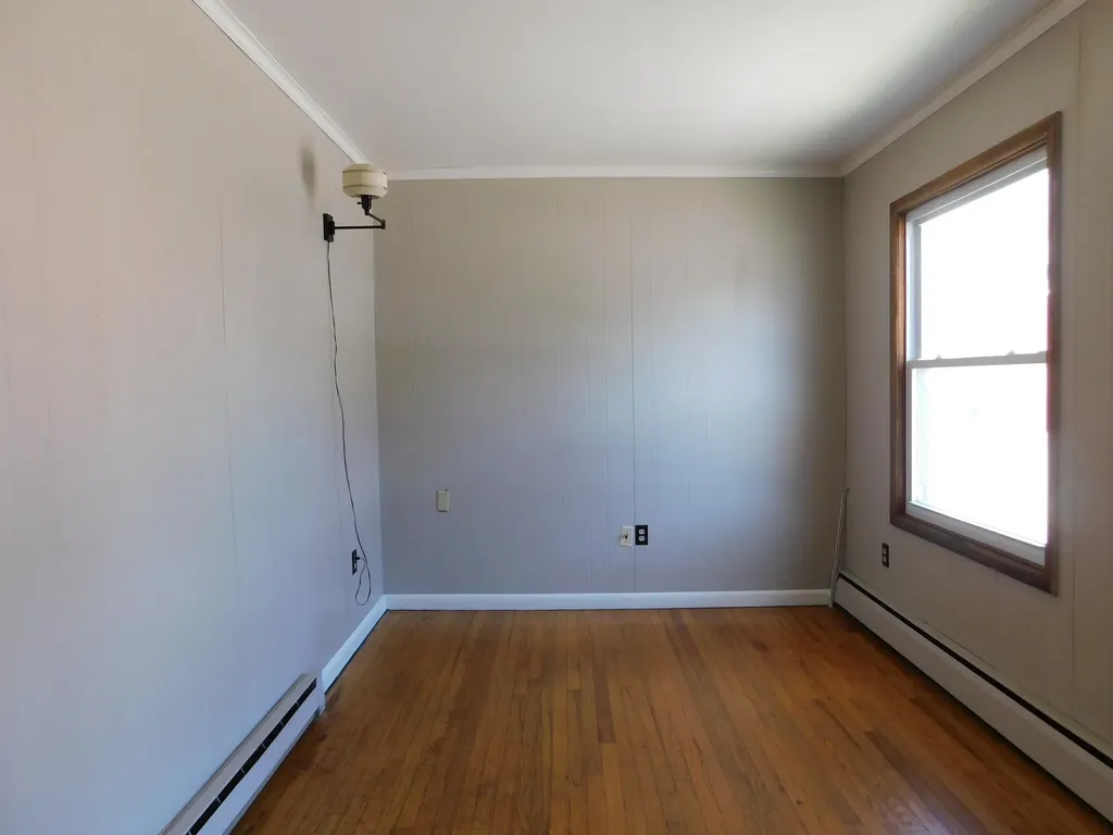 101 Dizney Evarts KY 40828