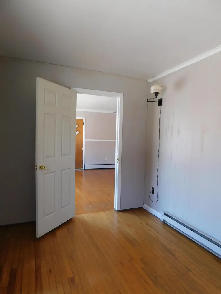101 Dizney Evarts KY 40828
