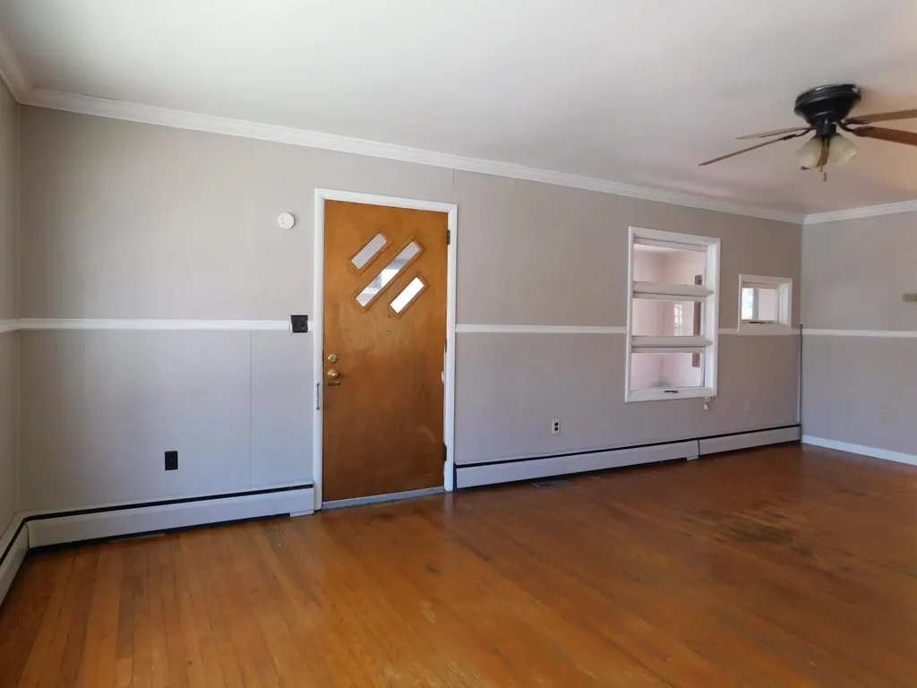 101 Dizney Evarts KY 40828