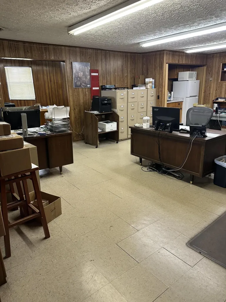 2201 S Main Street Corbin KY 40701