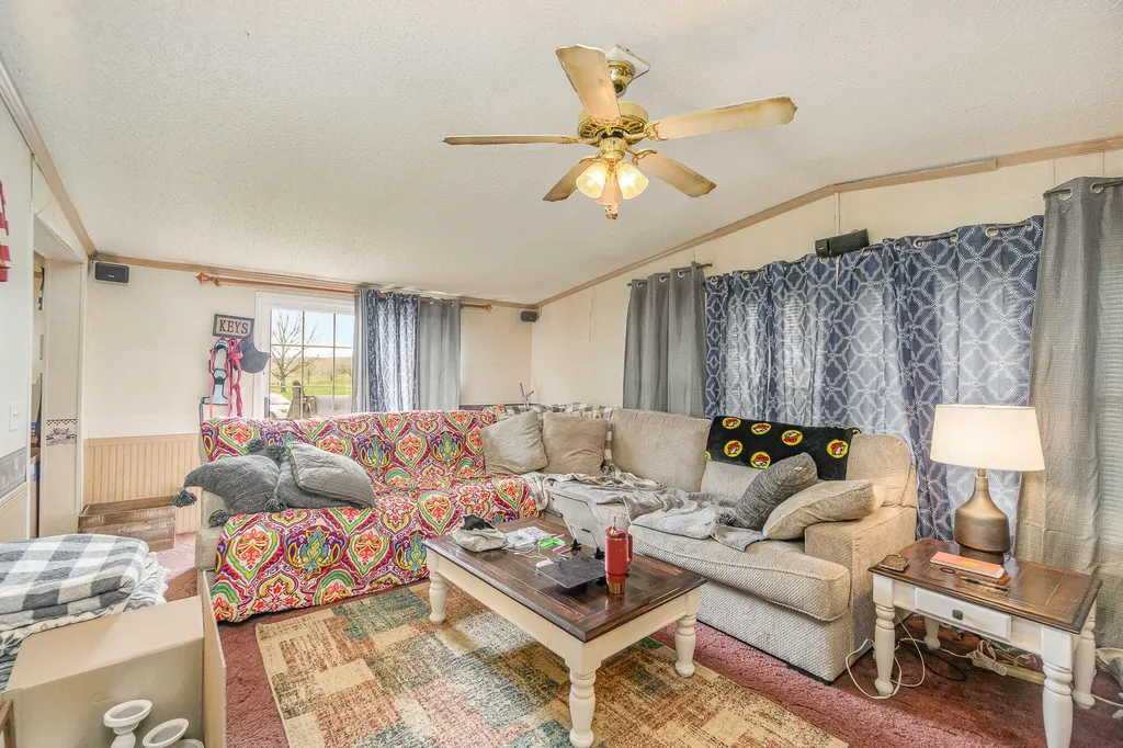374 N Middletown Road Winchester KY 40391