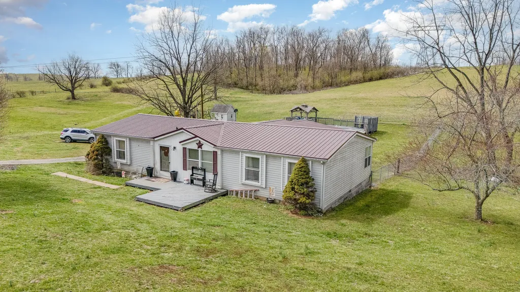 374 N Middletown Road Winchester KY 40391