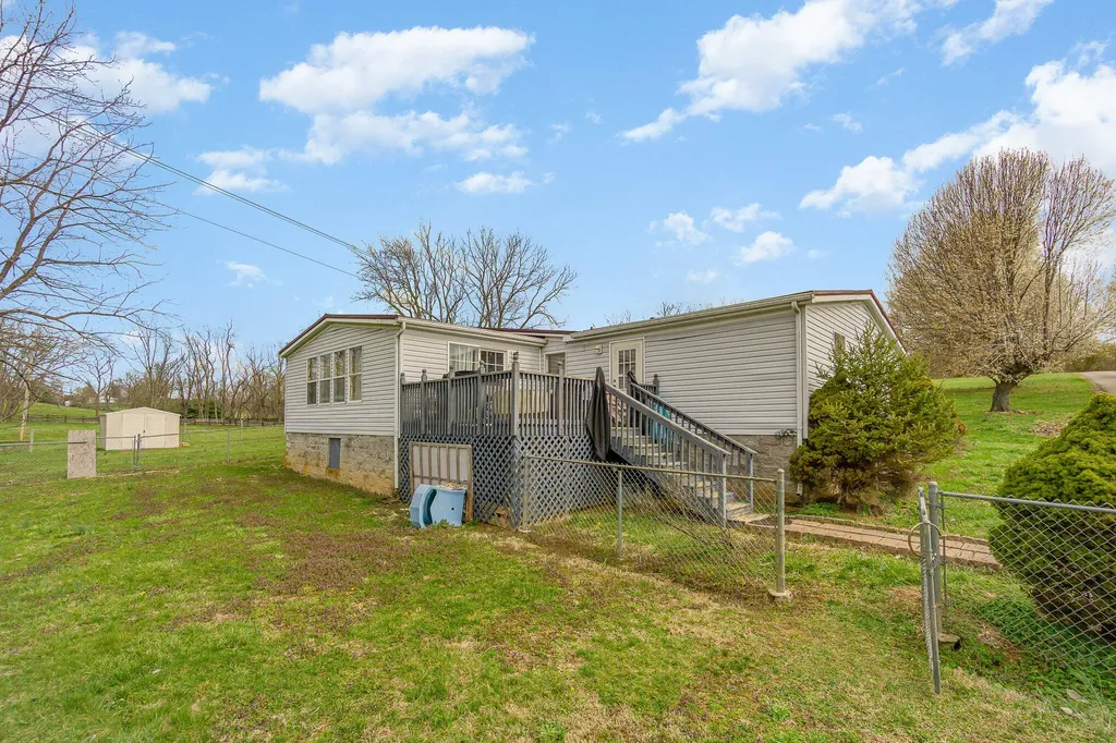 374 N Middletown Road Winchester KY 40391