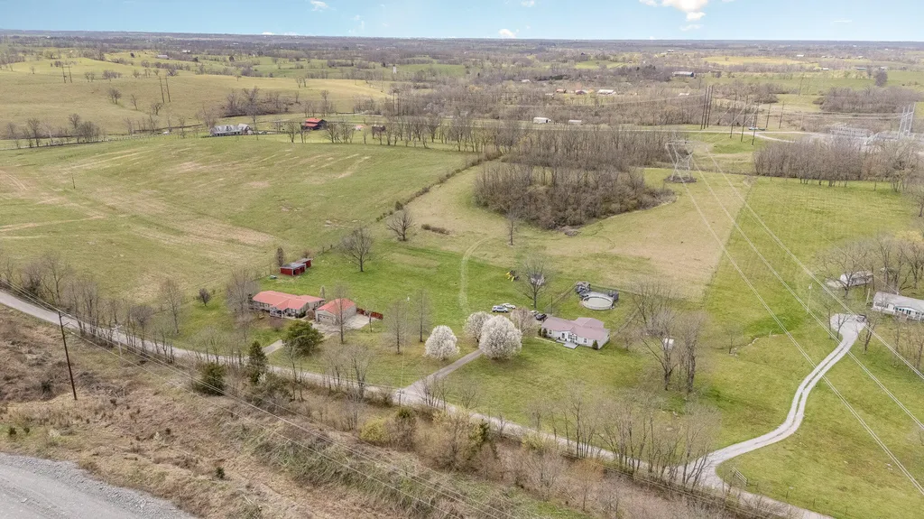374 N Middletown Road Winchester KY 40391