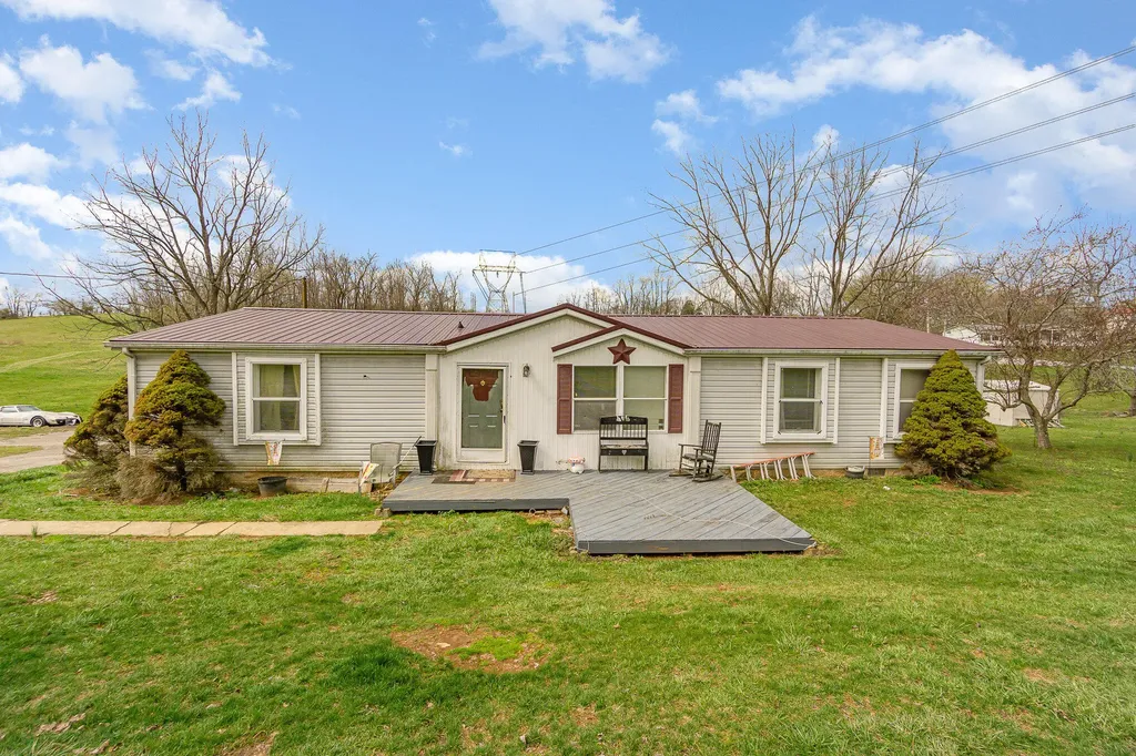 374 N Middletown Road Winchester KY 40391