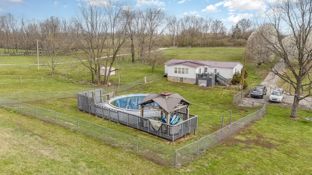 374 N Middletown Road Winchester KY 40391