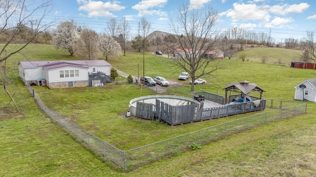 374 N Middletown Road Winchester KY 40391