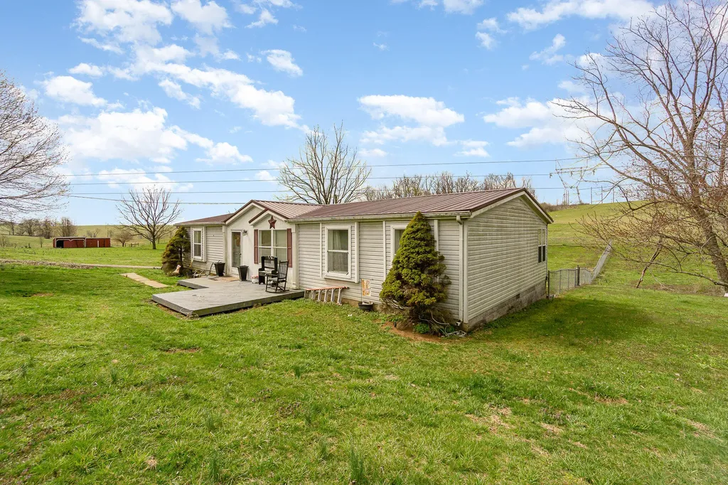 374 N Middletown Road Winchester KY 40391