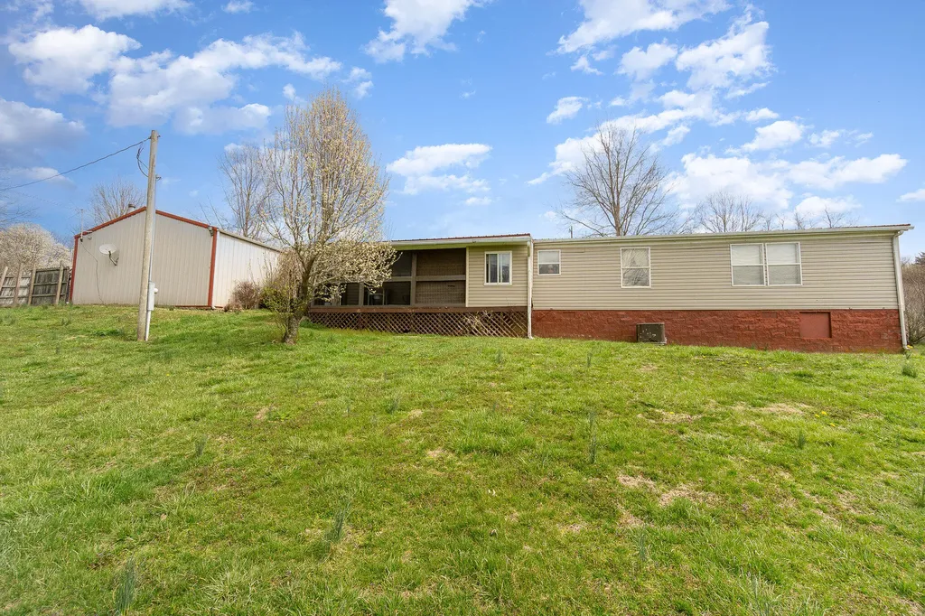 360 N Middletown Road Winchester KY 40391