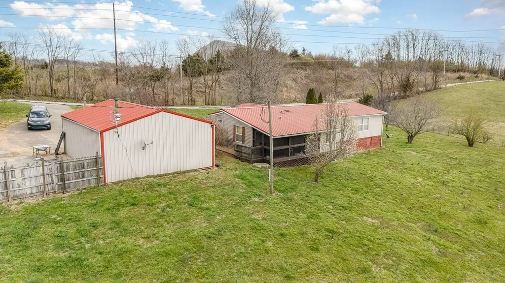 360 N Middletown Road Winchester KY 40391