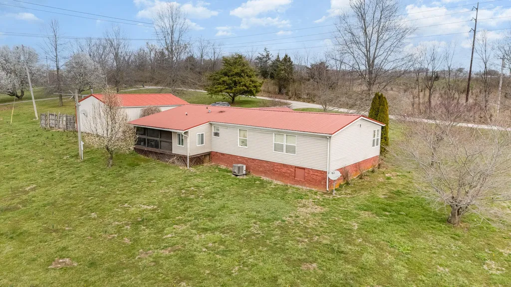 360 N Middletown Road Winchester KY 40391