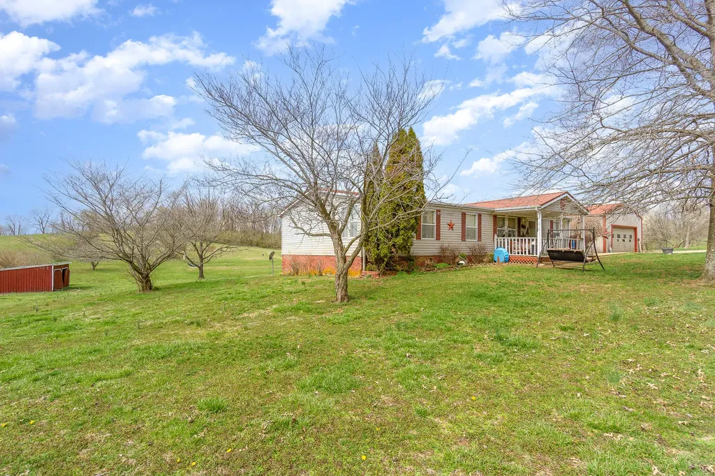 360 N Middletown Road Winchester KY 40391