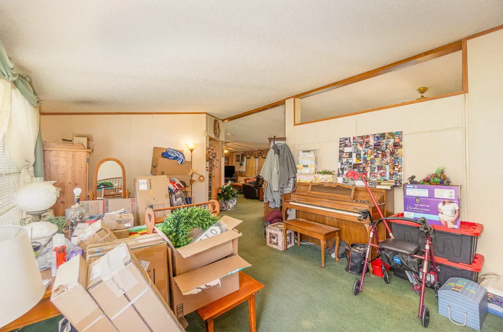 360 N Middletown Road Winchester KY 40391