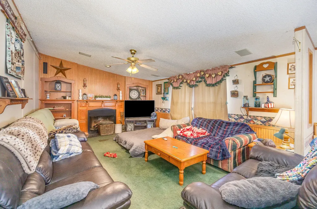 360 N Middletown Road Winchester KY 40391