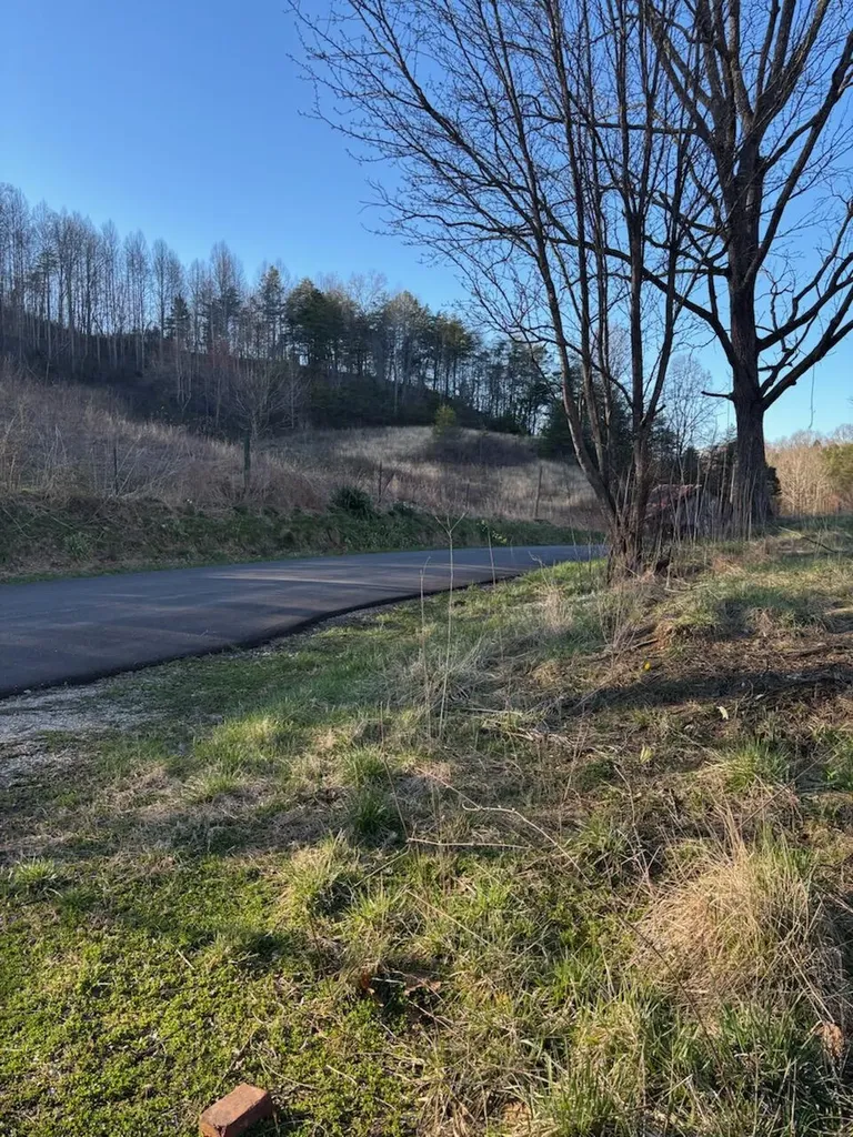 1830 Taylor School Road London KY 40741
