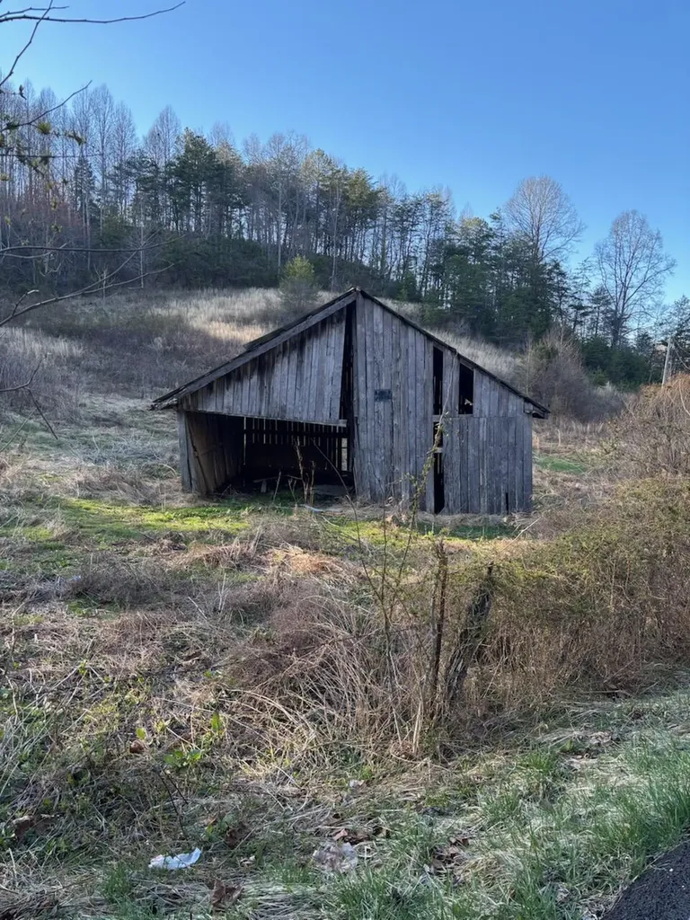 1830 Taylor School Road London KY 40741