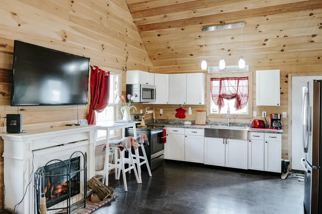 109 Betsey Lane Monticello KY 42633