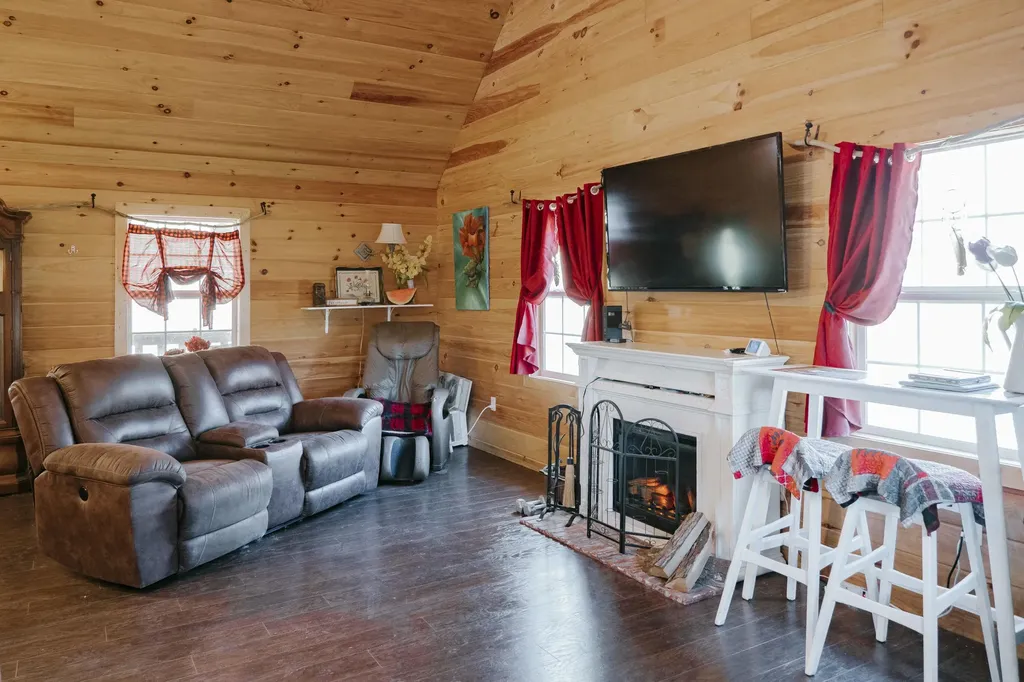 109 Betsey Lane Monticello KY 42633