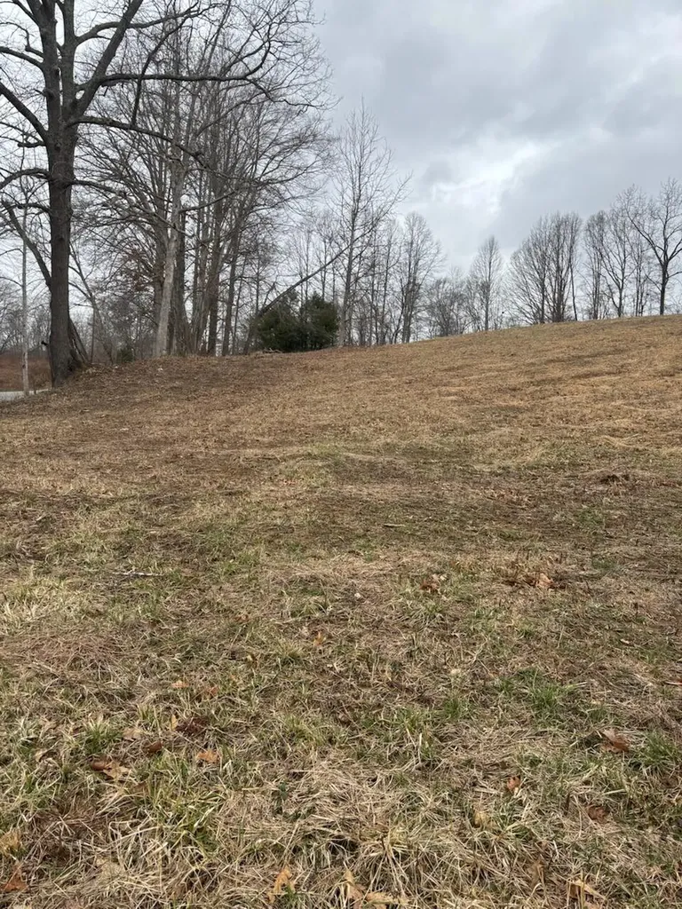 9999 Old Way Road London KY 40744