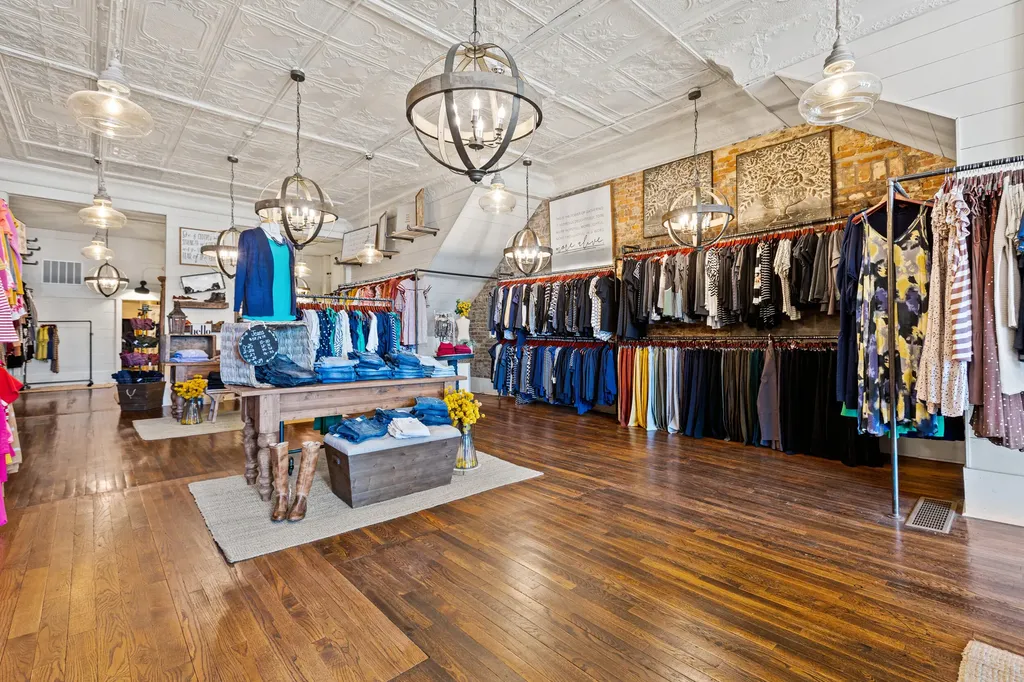 18 N Main Street Winchester KY 40391