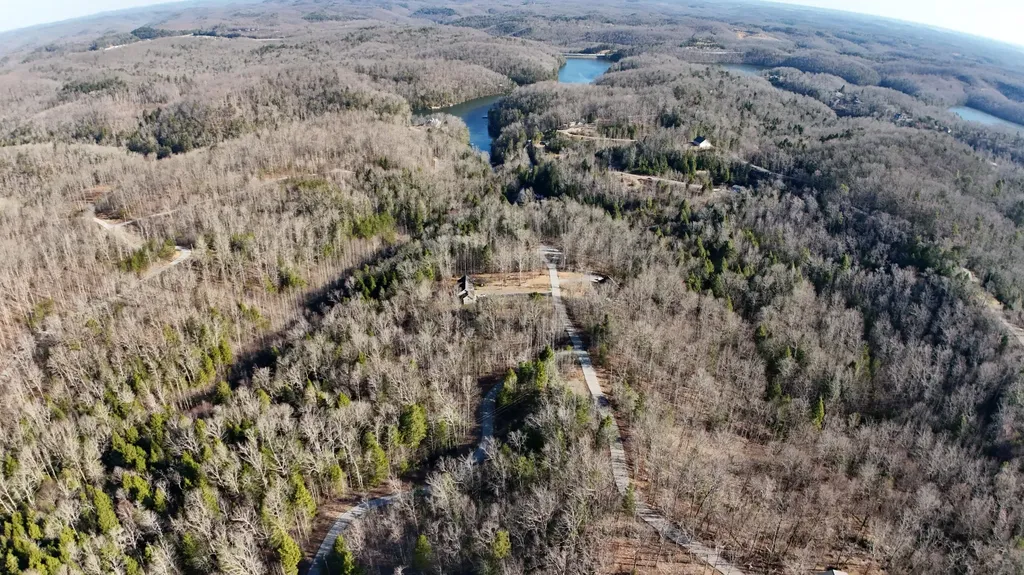Lot 9 Loki Pass London KY 40741