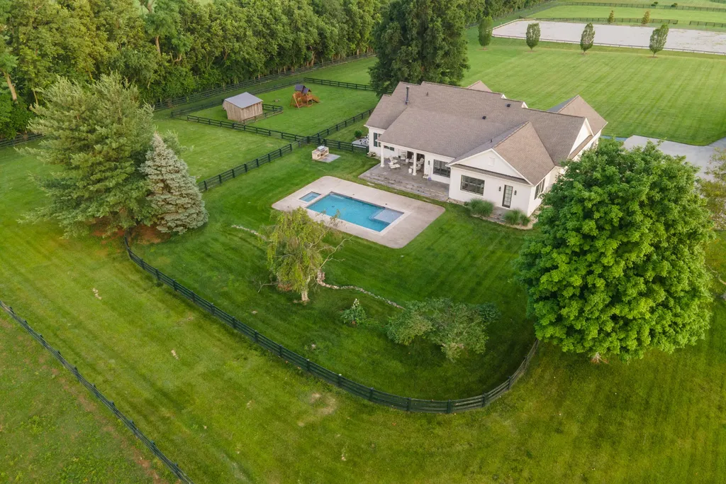 3337-3389 Rushing Wind Lane Lexington KY 40511