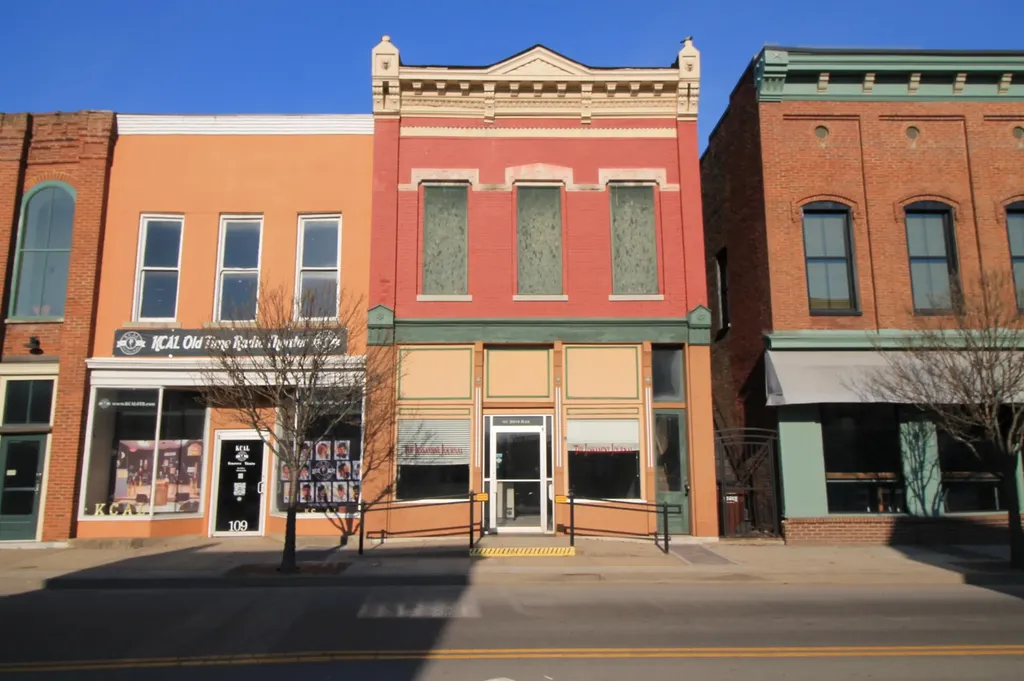 107 S Main Street Nicholasville KY 40356