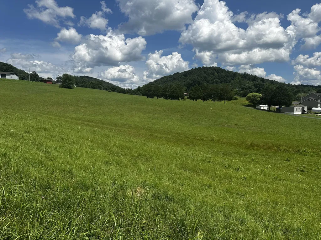 9999 Old Farm Road Cannon KY 40923