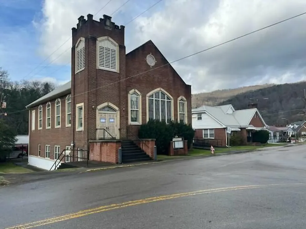 102-104 Frazier Street Cumberland KY 40823