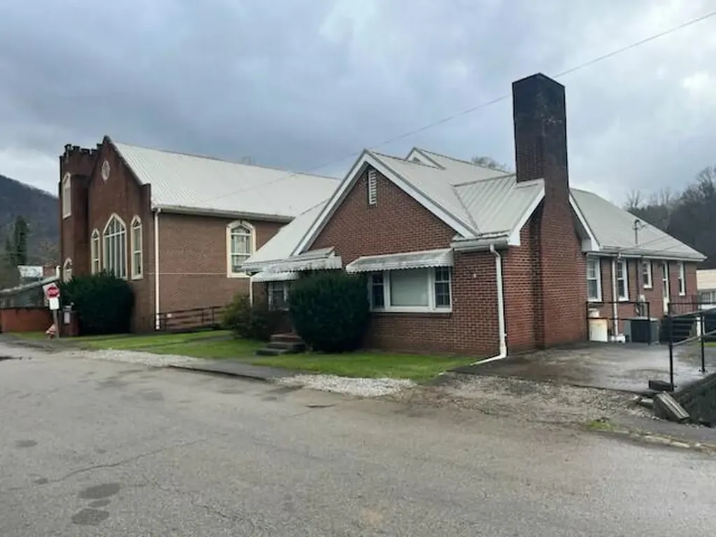 102-104 Frazier Street Cumberland KY 40823