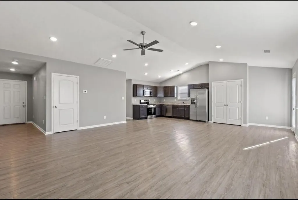 6085 Arbor Wds Way Richmond KY 40475