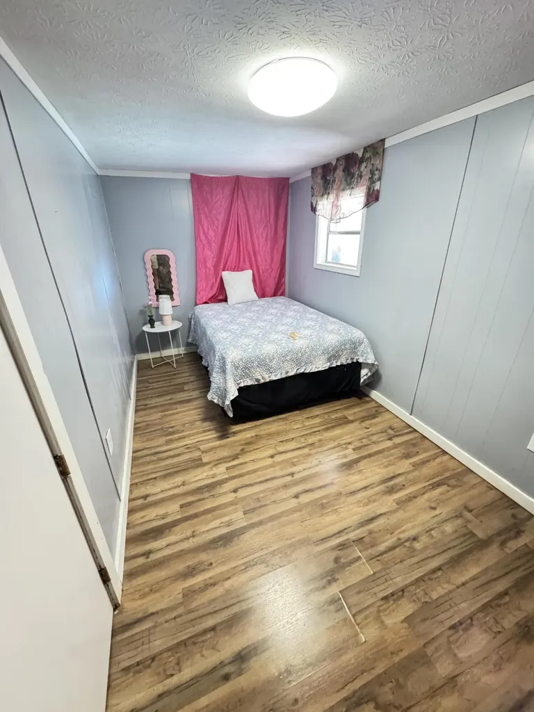 77 Royal Lane Somerset KY 42501