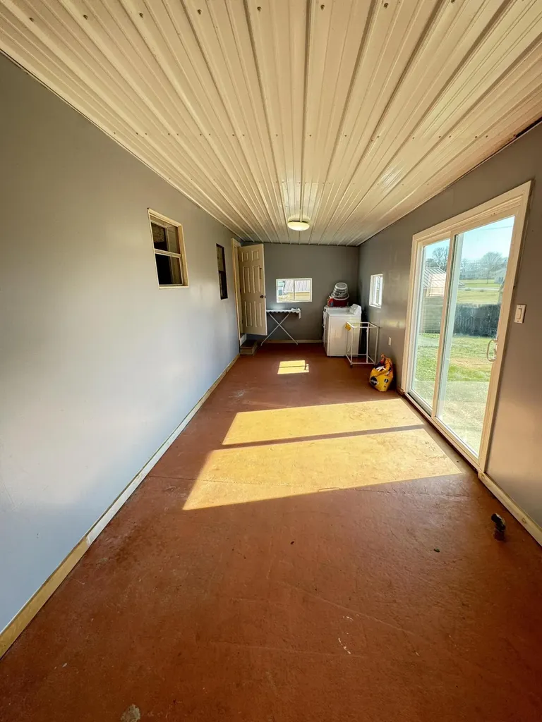 77 Royal Lane Somerset KY 42501