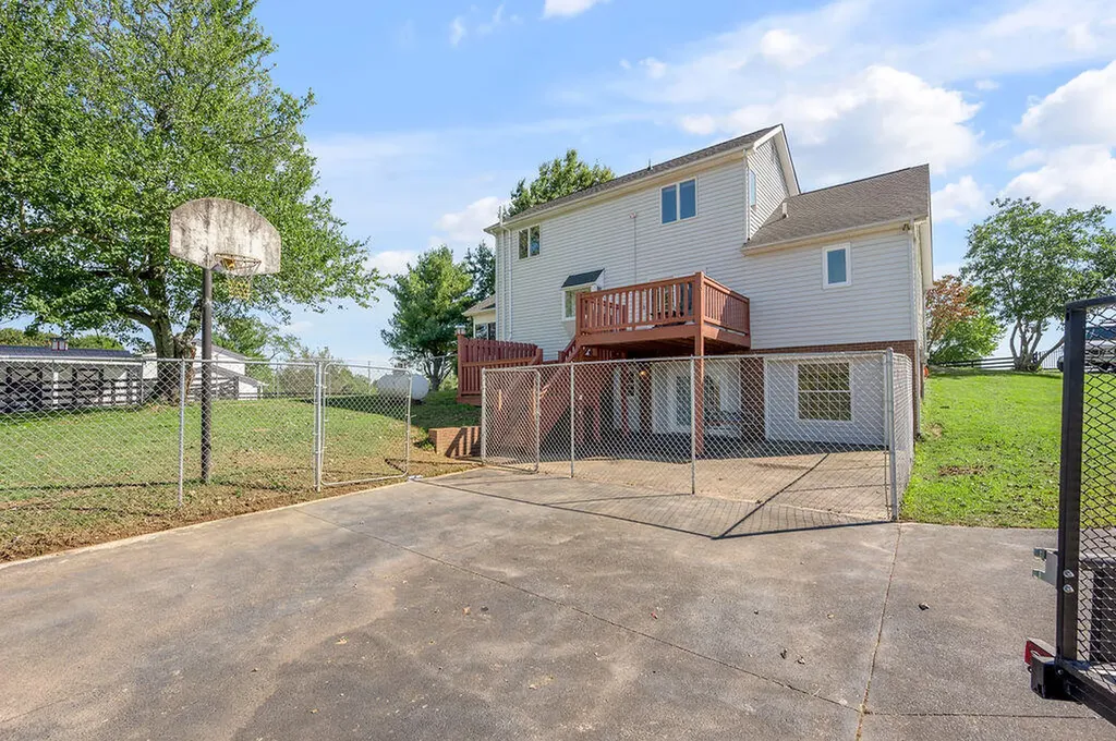 614 Mule Shed Lane Richmond KY 40475