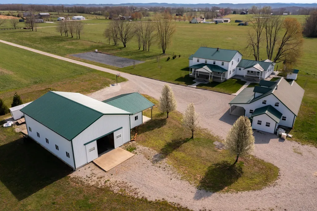 4241 Kendall Springs Road Owingsville KY 40360